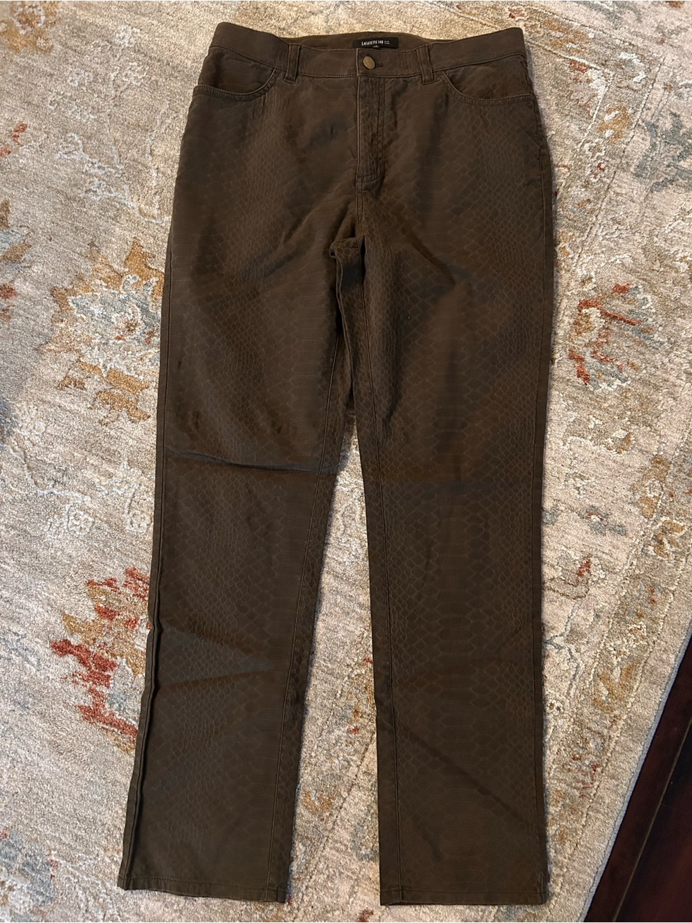 Lafayette 148 New York textured olive green textured reptile printed pants sz10